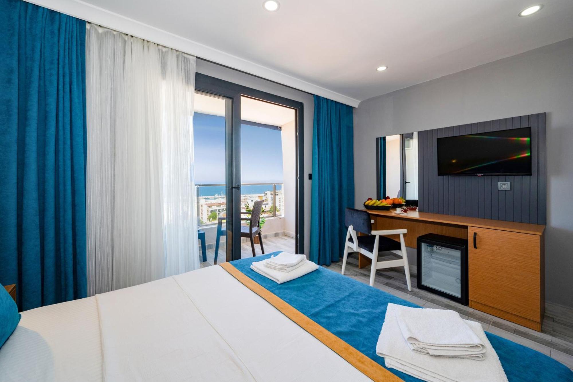 Carpediem Gold Hotel 3*